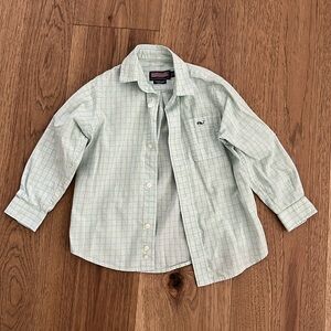Vineyard Vines Button down size 2T